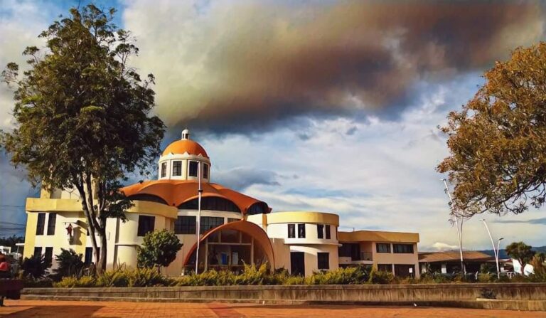 Catedral del Sagrado Corazón - Chiquinquirá